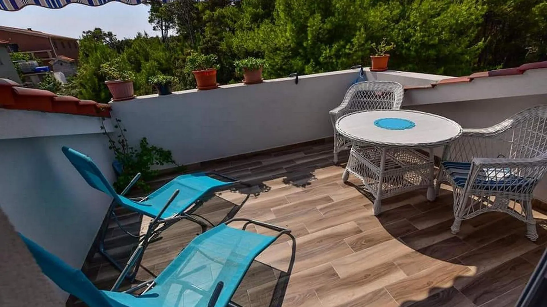 Apartment Dili Vir